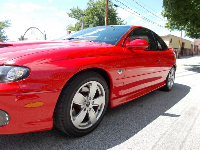 Pontiac GTO 2006 photo 1