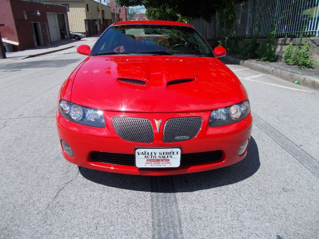 Pontiac GTO 2006 photo 2