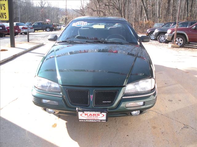 Pontiac Grand Am SE Sedan