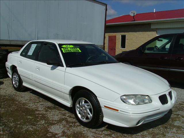 Pontiac Grand Am SE Sedan