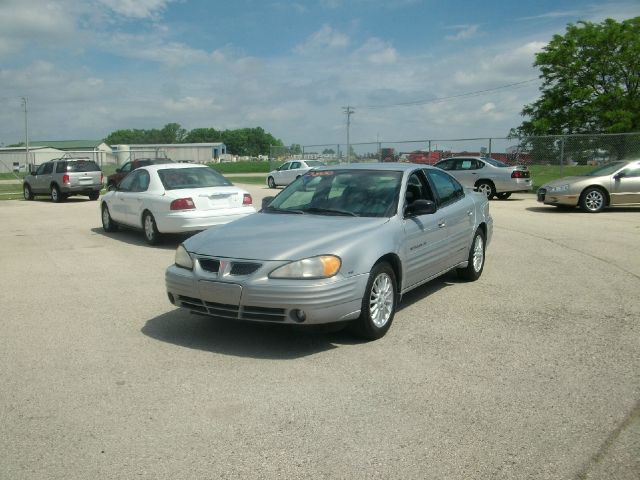 Pontiac Grand Am 4dr Limited 4WD (natl) Sedan