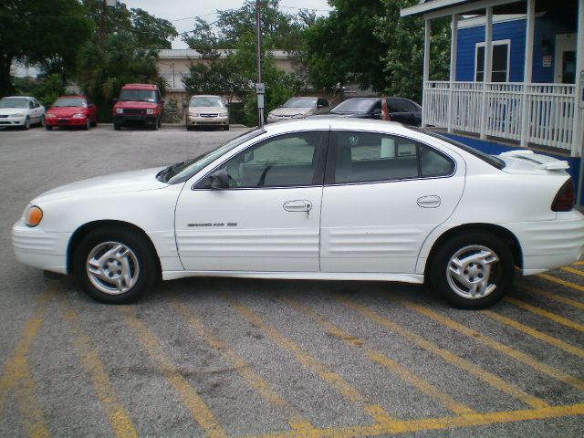 Pontiac Grand Am 2000 photo 15