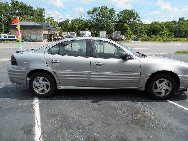 Pontiac Grand Am 2000 photo 2