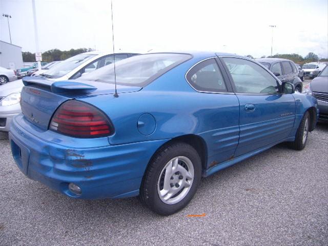 Pontiac Grand Am 2000 photo 2