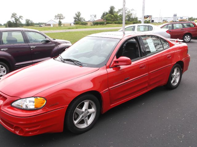 Pontiac Grand Am XLT Lariat CREW CAB FX4 Sedan