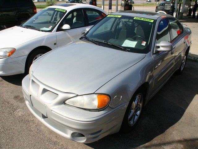 Pontiac Grand Am XUV SLE 4WD Sedan