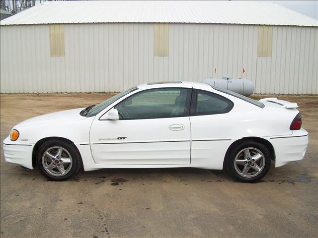 Pontiac Grand Am 2001 photo 2