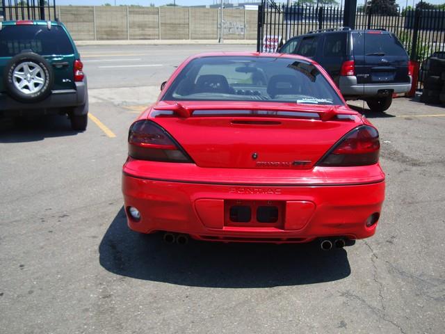 Pontiac Grand Am 2002 photo 2