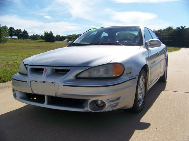 Pontiac Grand Am 2002 photo 2