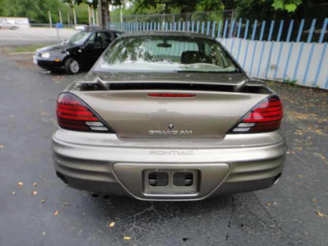 Pontiac Grand Am 2002 photo 2