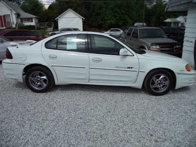 Pontiac Grand Am 2002 photo 2