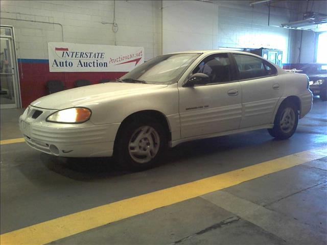 Pontiac Grand Am 2002 photo 1