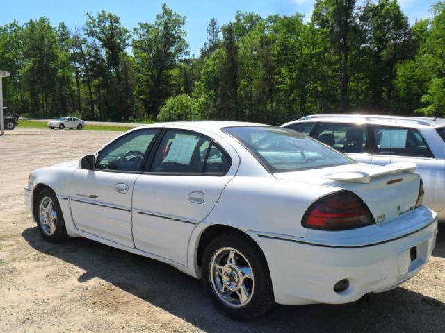 Pontiac Grand Am XUV SLE 4WD Sedan