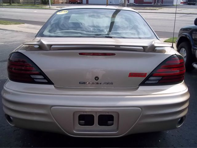 Pontiac Grand Am 2002 photo 2