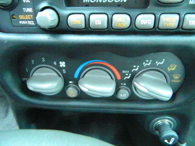 Pontiac Grand Am 2002 photo 11