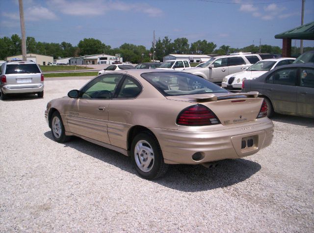 Pontiac Grand Am 2002 photo 1