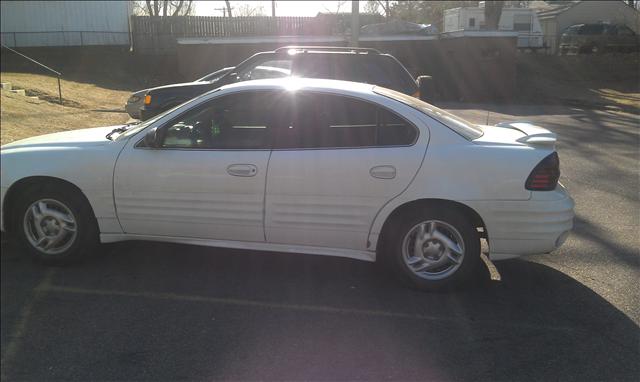 Pontiac Grand Am 2002 photo 2