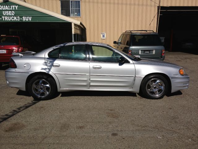 Pontiac Grand Am XUV SLE 4WD Sedan