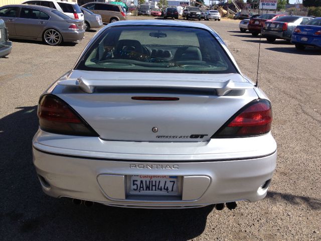 Pontiac Grand Am 2003 photo 2