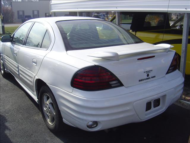 Pontiac Grand Am 2003 photo 2