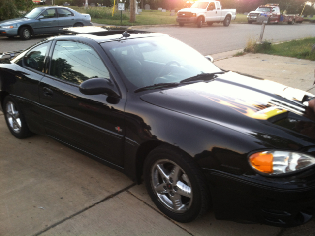 Pontiac Grand Am 2003 photo 1