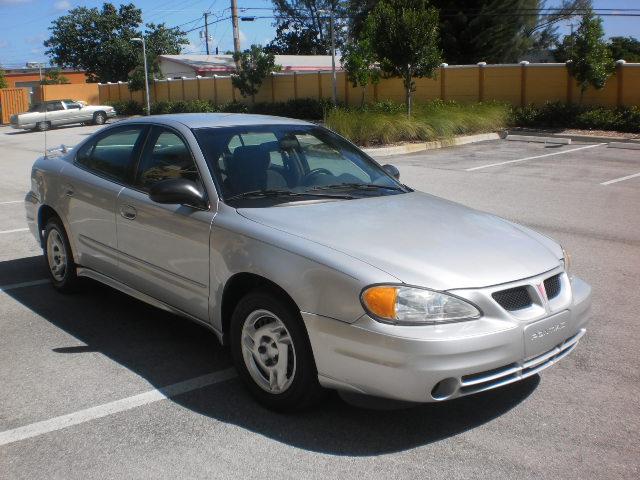 Pontiac Grand Am 2003 photo 2