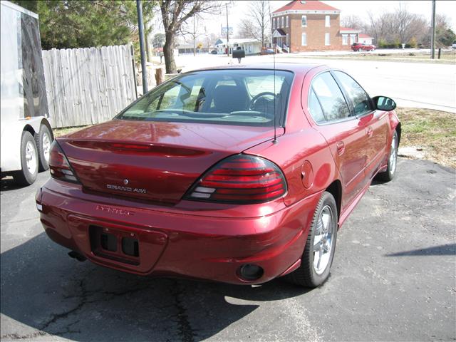 Pontiac Grand Am 4WD Supercrew Styleside 5-1/2 Ft Box XLT Sedan