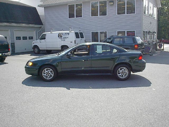 Pontiac Grand Am 2003 photo 2