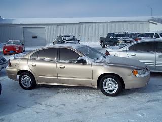 Pontiac Grand Am SE Sedan