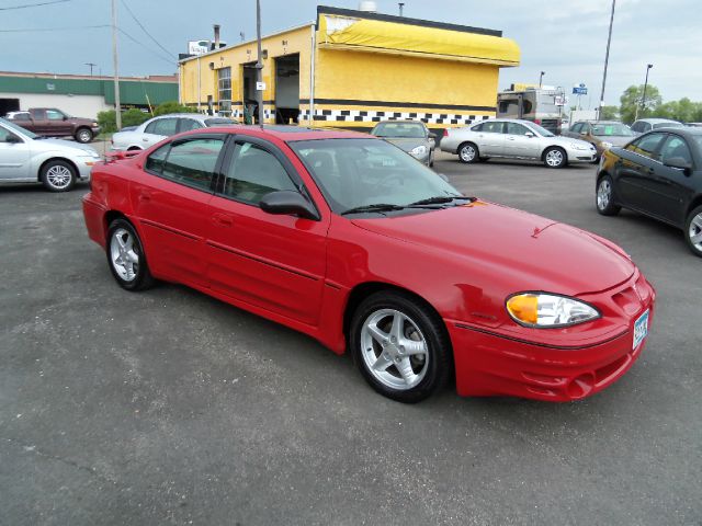 Pontiac Grand Am XUV SLE 4WD Sedan