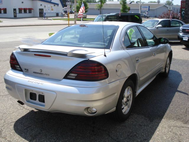 Pontiac Grand Am 2004 photo 1