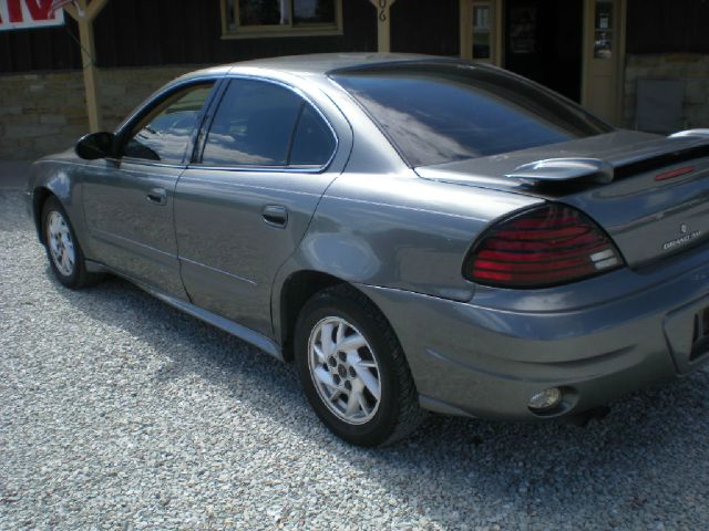 Pontiac Grand Am 2004 photo 2