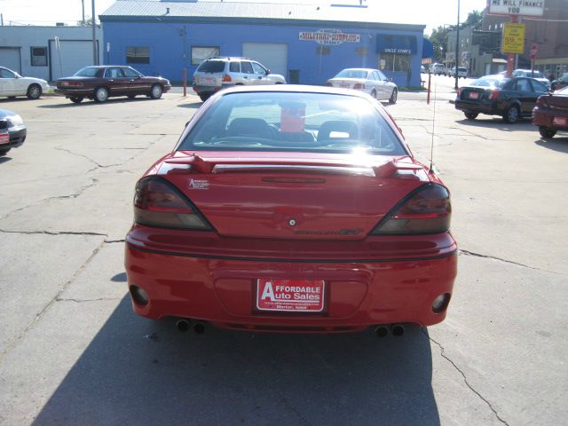 Pontiac Grand Am 2004 photo 2