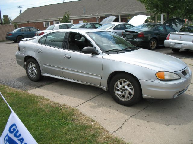 Pontiac Grand Am 2004 photo 2