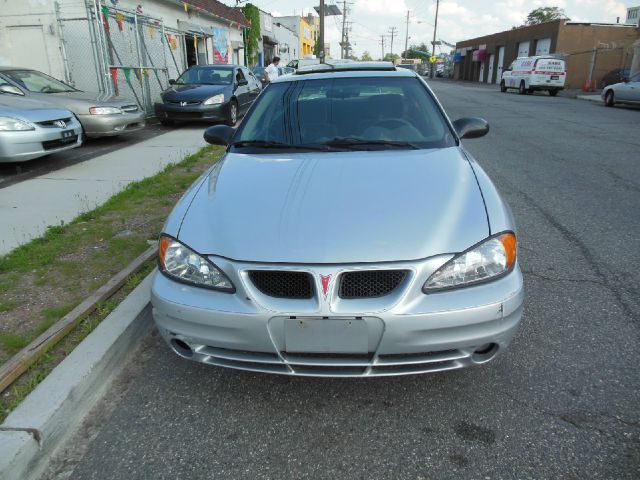 Pontiac Grand Am 2004 photo 2