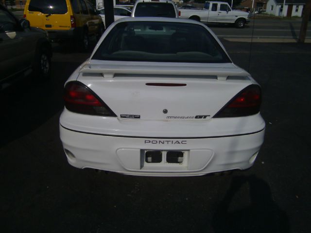 Pontiac Grand Am 2004 photo 2