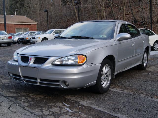 Pontiac Grand Am SE Sedan