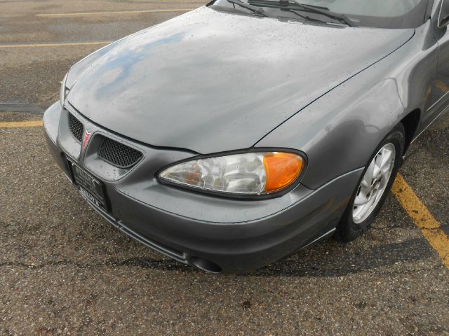 Pontiac Grand Am 2004 photo 2