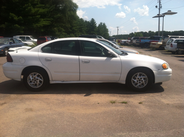 Pontiac Grand Am SE Sedan