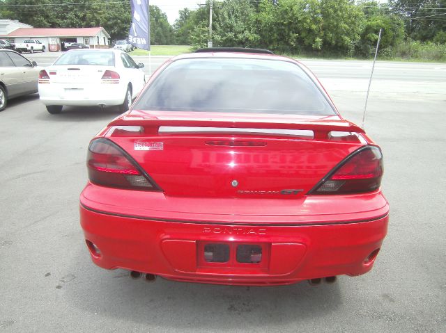 Pontiac Grand Am 2004 photo 2