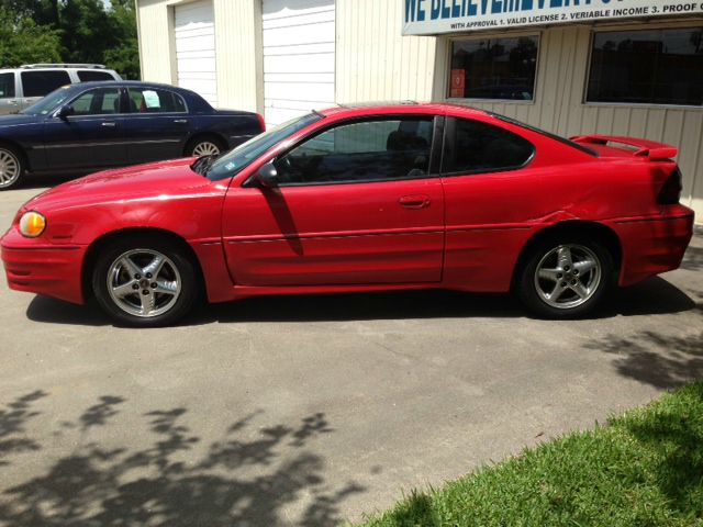 Pontiac Grand Am 2004 photo 2