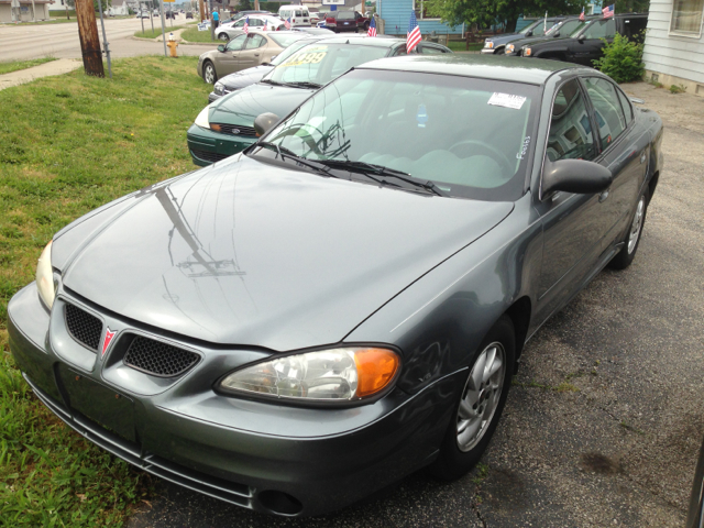 Pontiac Grand Am 2004 photo 2