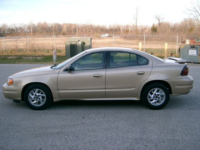 Pontiac Grand Am 2004 photo 1