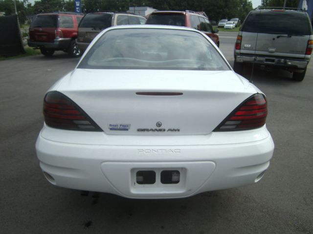 Pontiac Grand Am 2004 photo 1