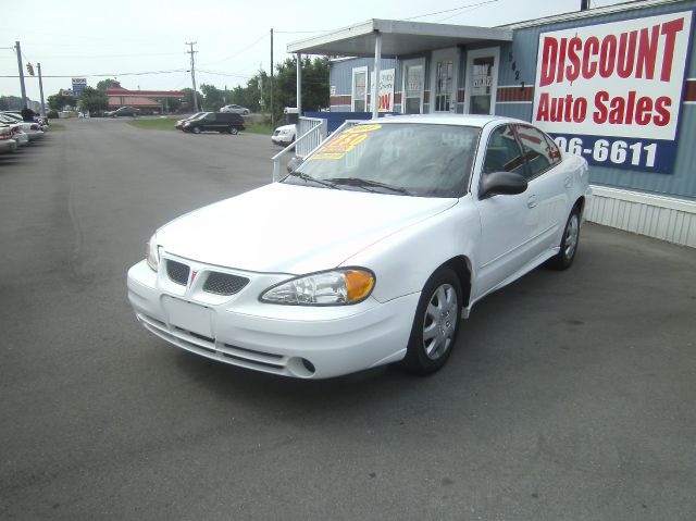 Pontiac Grand Am 2004 photo 2