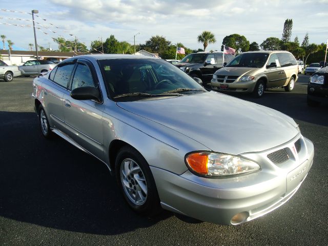 Pontiac Grand Am 2004 photo 2