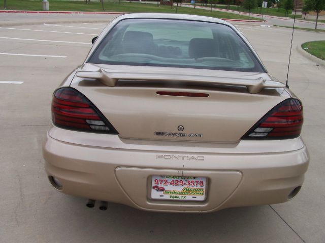 Pontiac Grand Am 2004 photo 1