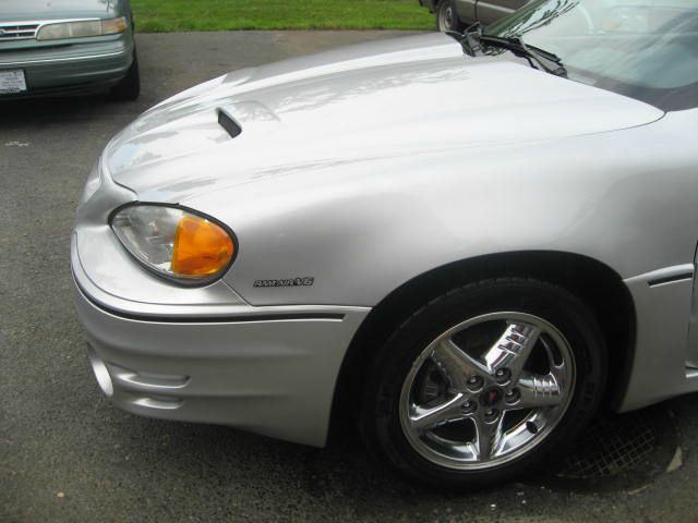 Pontiac Grand Am 2004 photo 2