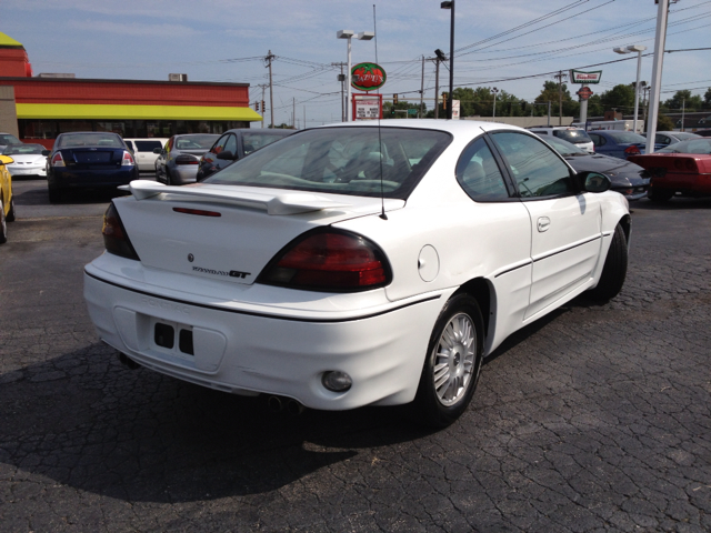 Pontiac Grand Am 2004 photo 1