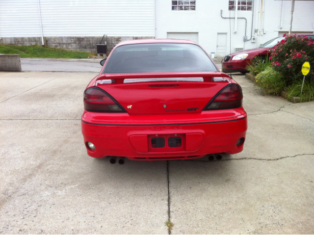 Pontiac Grand Am 2004 photo 2